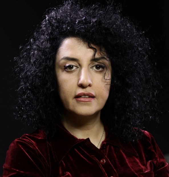الناشطة الإيرانية نرجس محمدي 